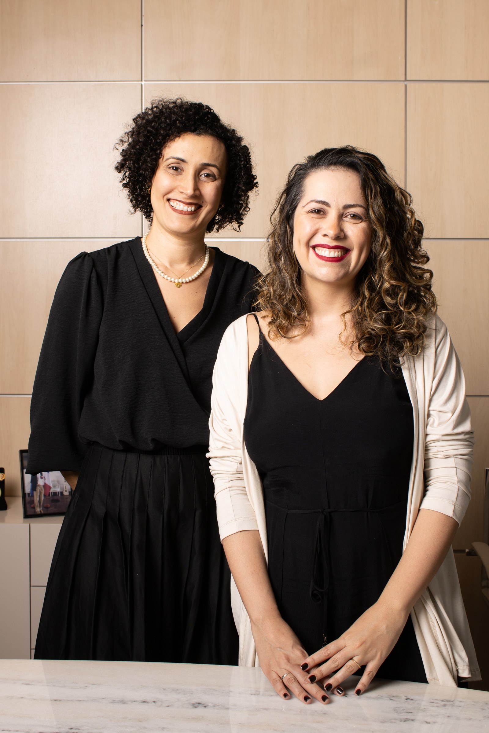 Clarissa Barroso e Evânia França, sócias-fundadoras do BFA Direito Migratório